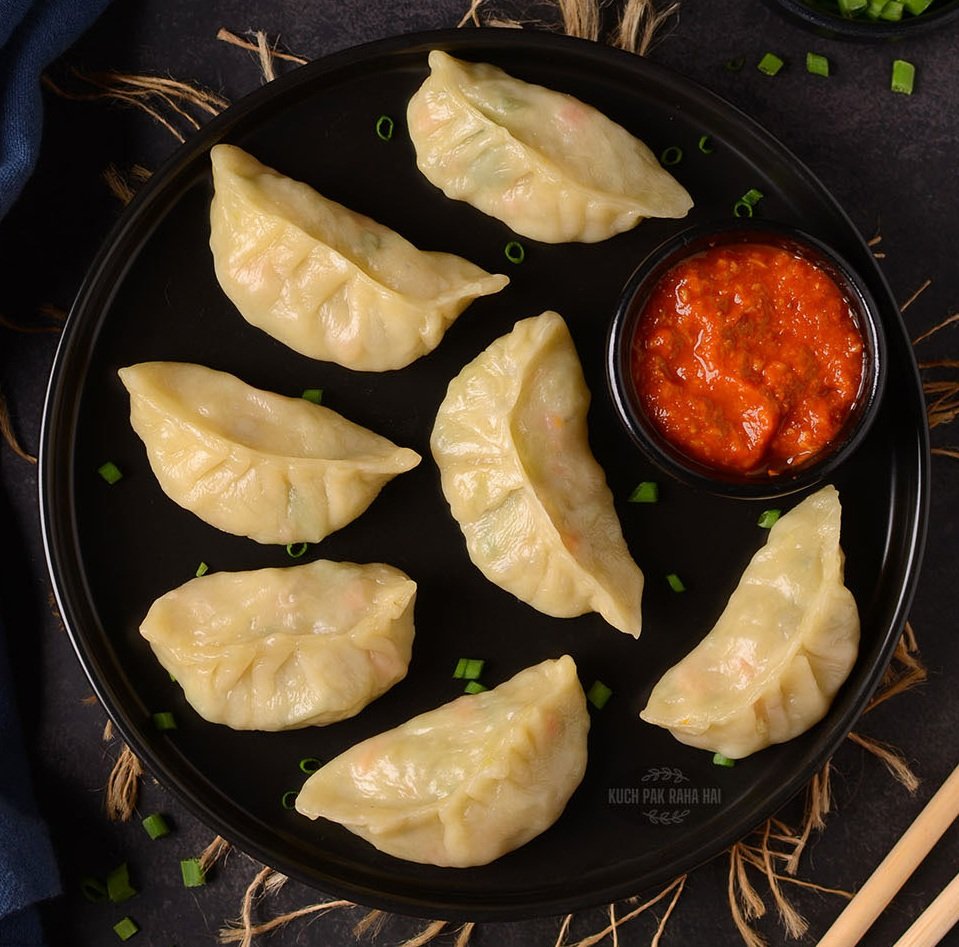 Veg Steam Momos Half (10 Pieces)