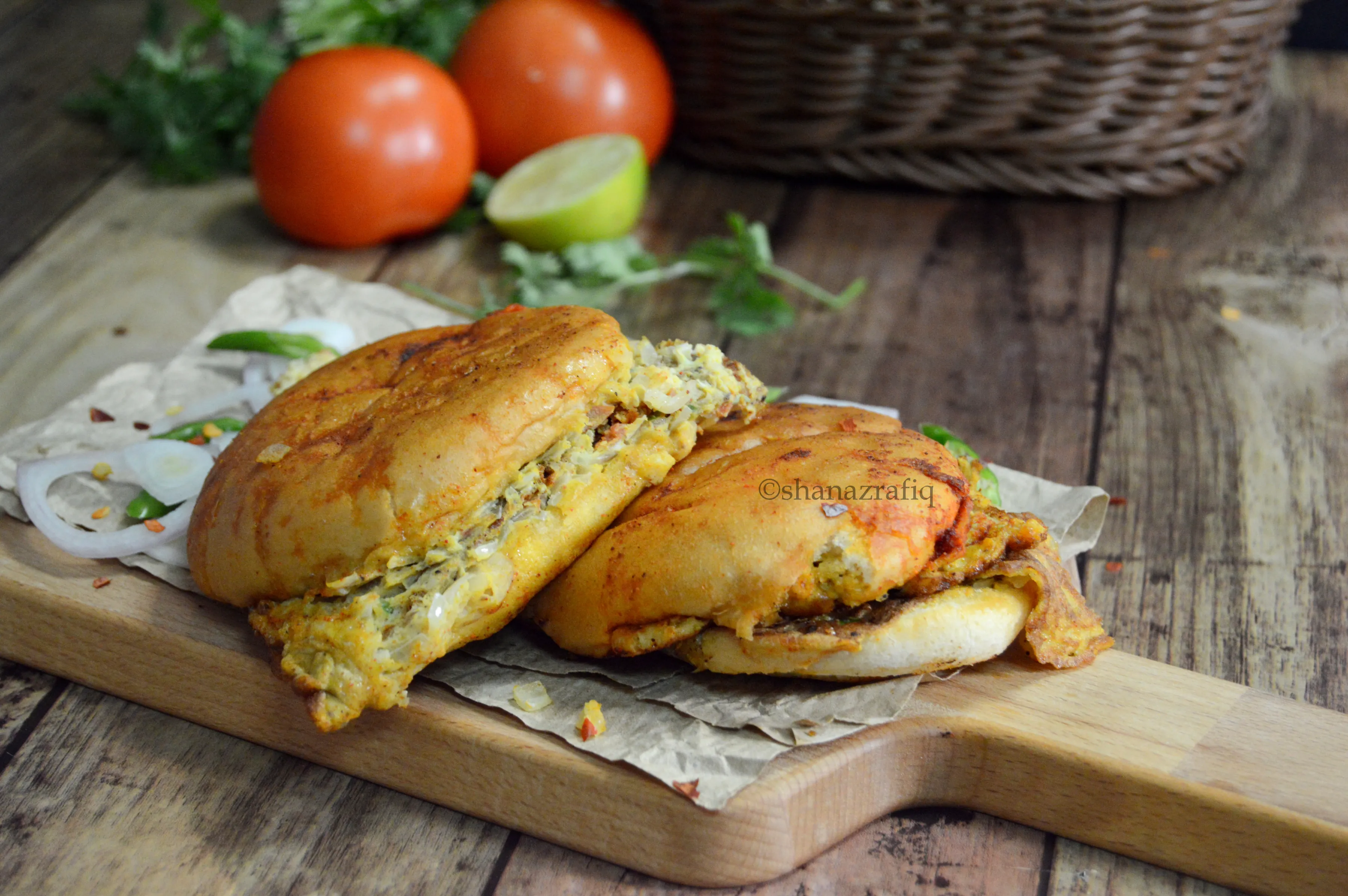 Bun Omelette
