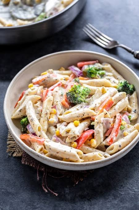 White Sauce Pasta (Full)