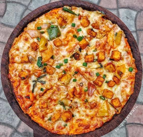 Paneer Pizza (Medium)